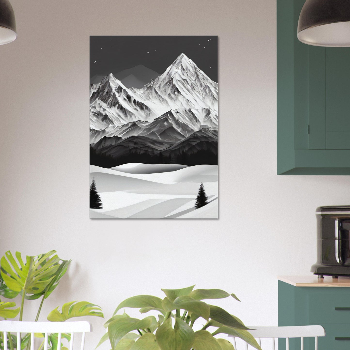 tableau de montagne en noir et blanc dans la cuisine